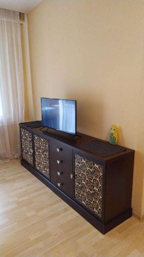 Three Bedroom Stepana Bandery Street 罗夫诺 客房 照片