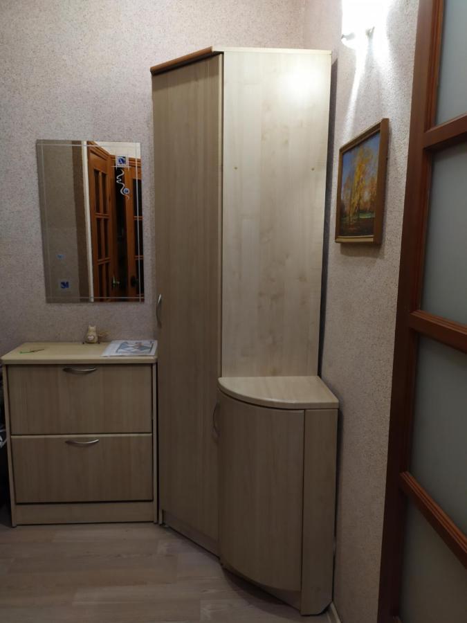 Three Bedroom Stepana Bandery Street 罗夫诺 客房 照片