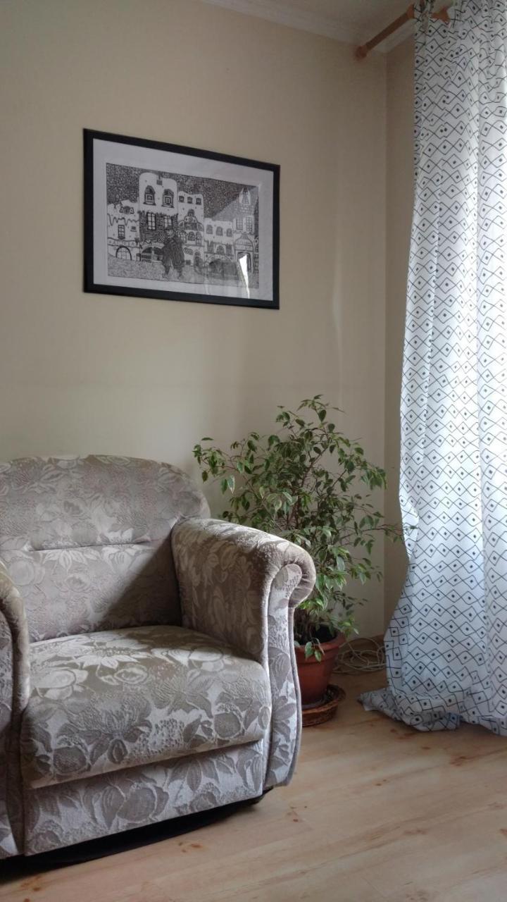 Three Bedroom Stepana Bandery Street 罗夫诺 外观 照片